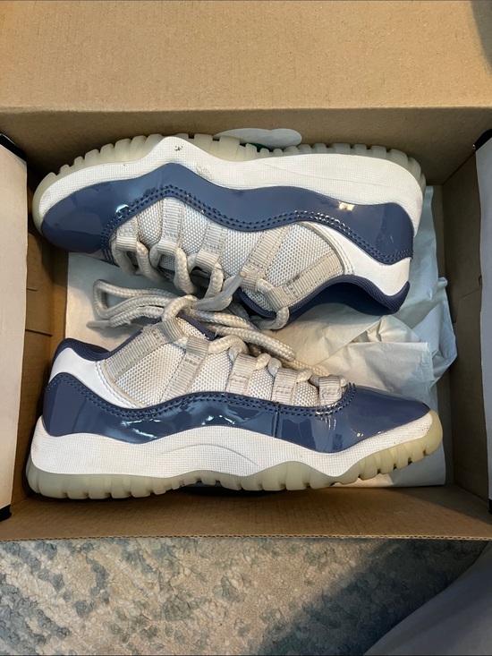 Jordan Other - JORDAN 11 Low sz 11.5C kids